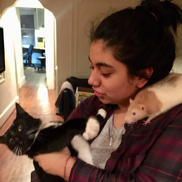 Meet your Posher, Maria - Picture 1 of 1